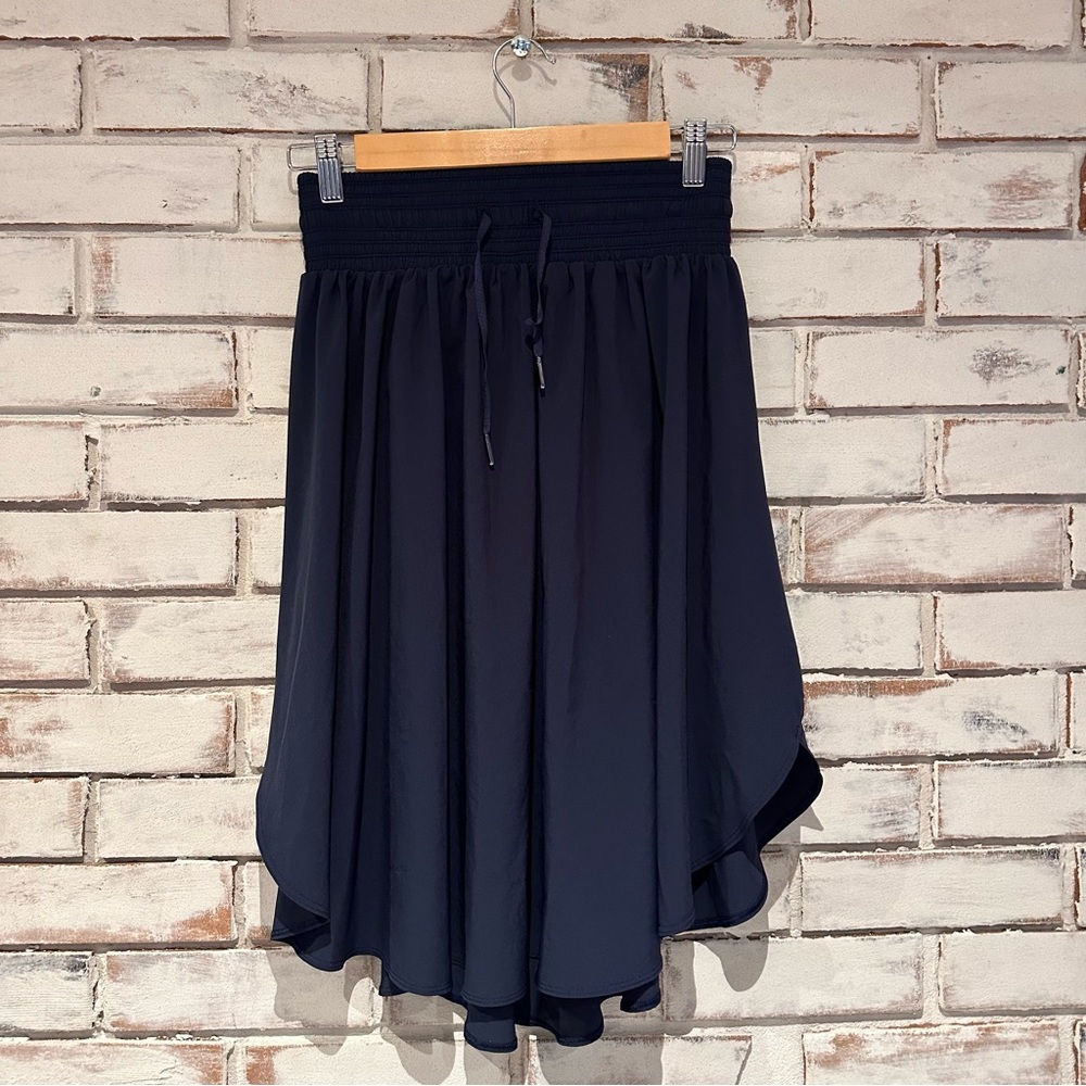 Lululemon the everyday skirt